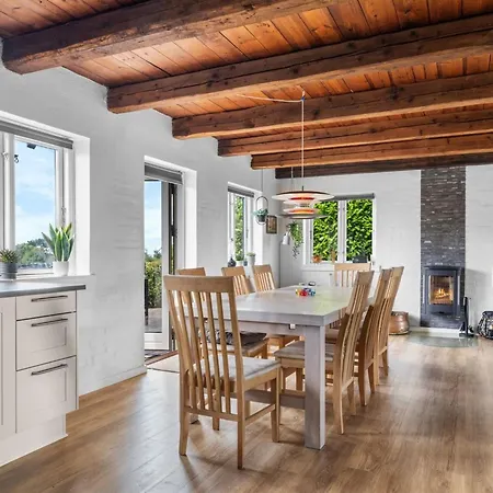 Ina - 210m From The Sea By Interhome Dom wakacyjny